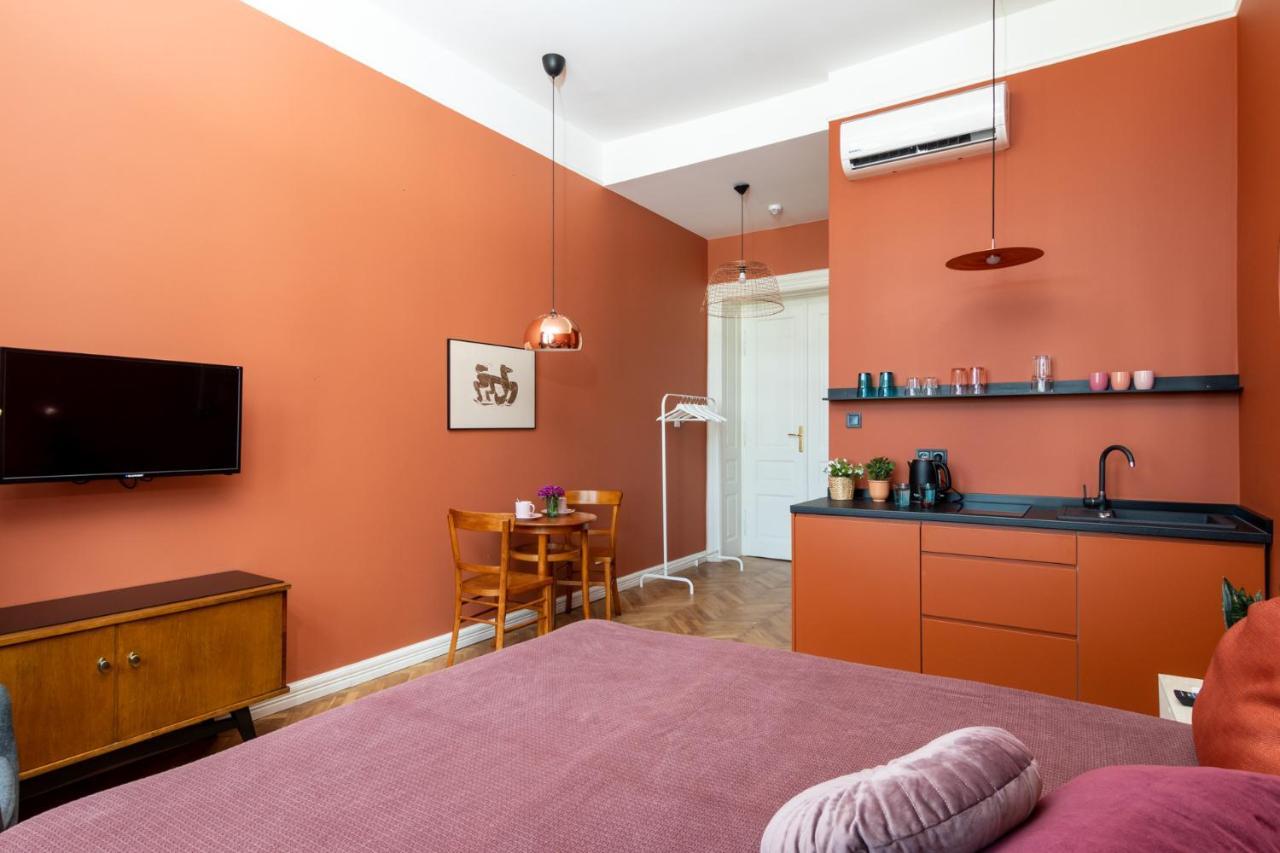 Barbacan - Old Town - By Upstairs Appartement Krakau